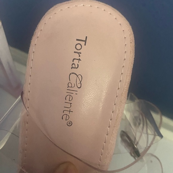 Torta Caliente Clear Nude Light Pink Sole Block 4” Heels Classy Chic Size 9M - Picture 3 of 7